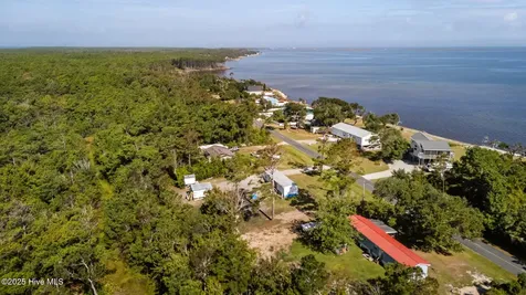 424 Lola Road Cedar Island NC 28520