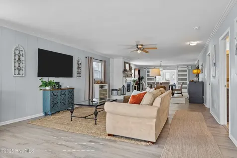 205 Barefoot Lane Atlantic Beach NC 28512