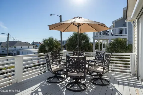 205 Barefoot Lane Atlantic Beach NC 28512