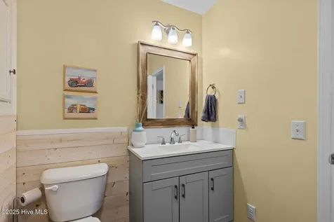 205 Barefoot Lane Atlantic Beach NC 28512