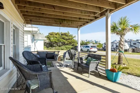 205 Barefoot Lane Atlantic Beach NC 28512