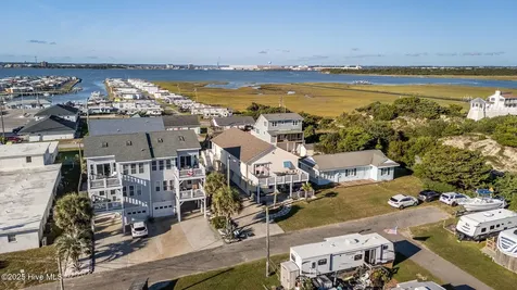 205 Barefoot Lane Atlantic Beach NC 28512