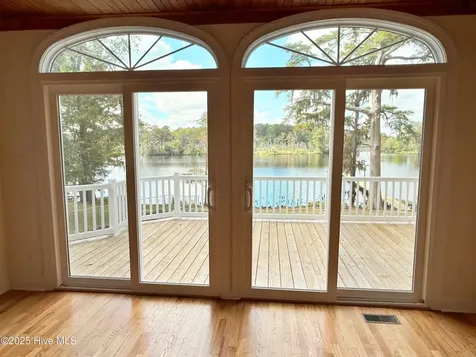 273 W Rock Creek Road New Bern NC 28562