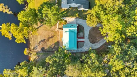 273 W Rock Creek Road New Bern NC 28562