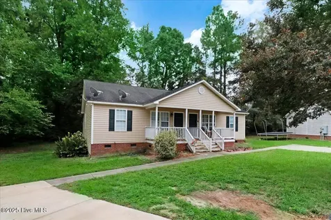 158 Creekside Drive Four Oaks NC 27524