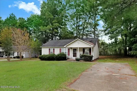 150 Creekside Drive Four Oaks NC 27524