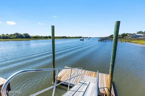 2643 Nags Head Road SW Supply NC 28462