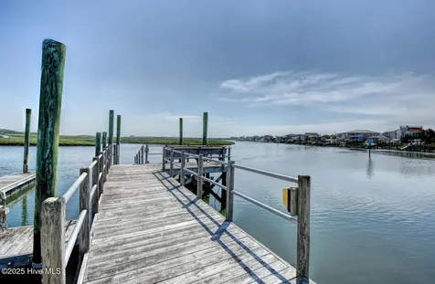 100 Driftwood Court Wrightsville Beach NC 28480