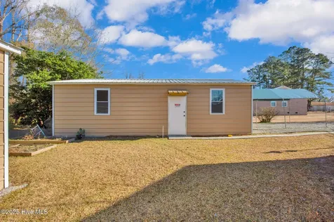 405 West Road Lumberton NC 28358