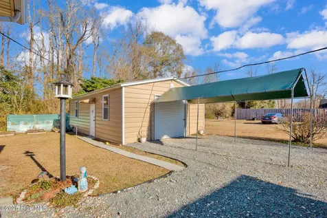 405 West Road Lumberton NC 28358