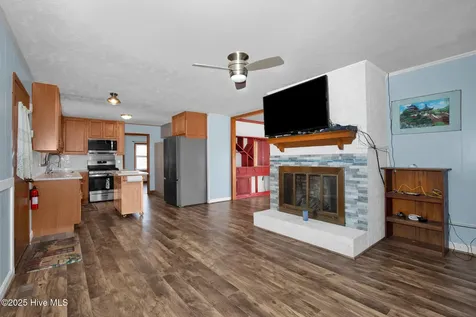 405 West Road Lumberton NC 28358