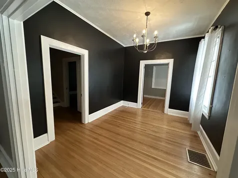 330 Mcrae Street Laurinburg NC 28352