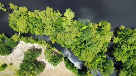 250 Long Bluff Road Currie NC 28435