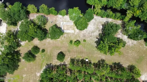 250 Long Bluff Road Currie NC 28435