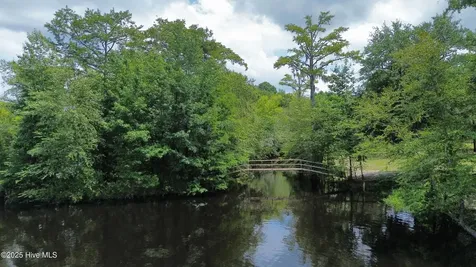250 Long Bluff Road Currie NC 28435
