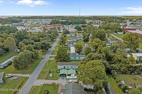 137 Zacchaeus Avenue Morehead City NC 28557