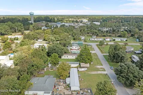 137 Zacchaeus Avenue Morehead City NC 28557