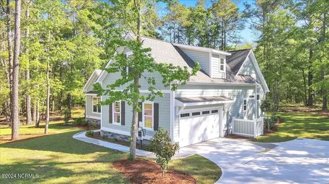 820 Weston Lane SE Bolivia NC 28422