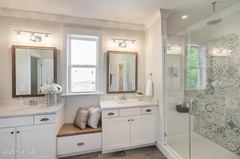 221 Shoreview Drive New Bern NC 28562