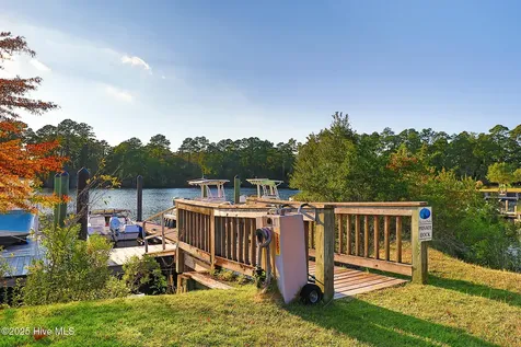 103 Shoreview Drive New Bern NC 28562
