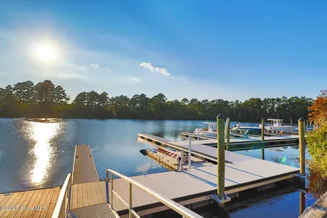 103 Shoreview Drive New Bern NC 28562