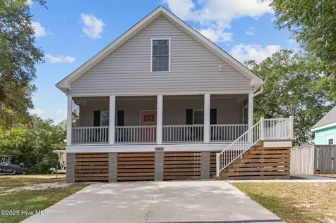 101 SW 28th Street Oak Island NC 28465