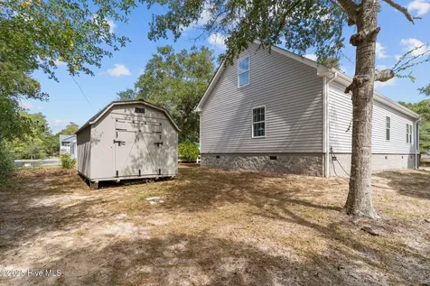 101 SW 28th Street Oak Island NC 28465
