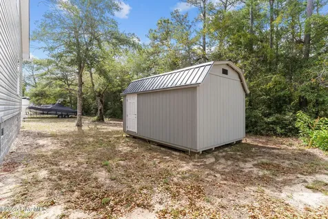 101 SW 28th Street Oak Island NC 28465