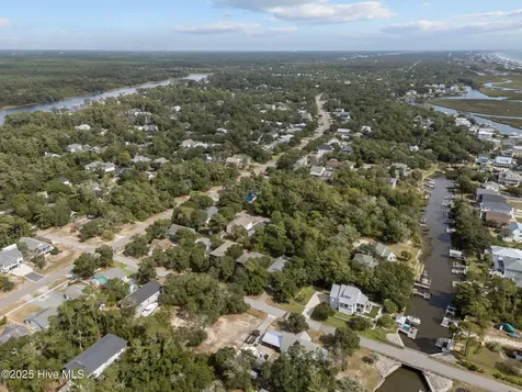 101 SW 28th Street Oak Island NC 28465