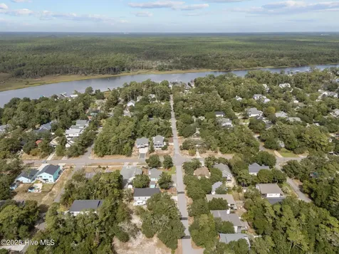 101 SW 28th Street Oak Island NC 28465