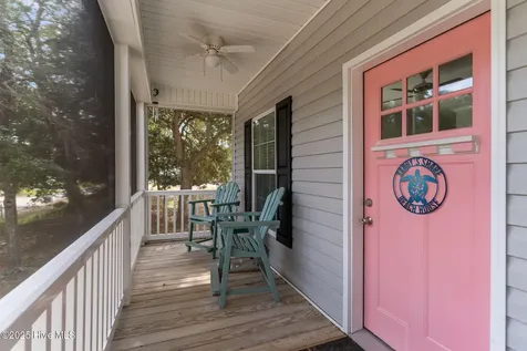 101 SW 28th Street Oak Island NC 28465
