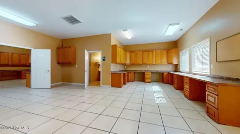 180 Coastal Lane Jacksonville NC 28546