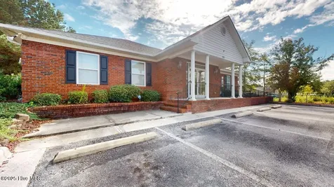 180 Coastal Lane Jacksonville NC 28546