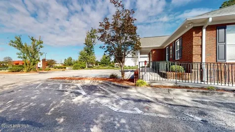 180 Coastal Lane Jacksonville NC 28546