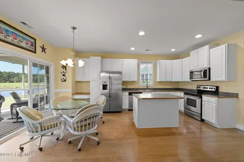 3143 Wild Azalea Way SE Southport NC 28461