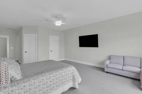 357 Spicer Lake Drive Holly Ridge NC 28445