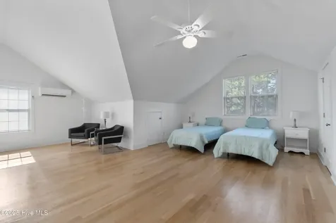 3159 Lakeside Commons Drive Southport NC 28461