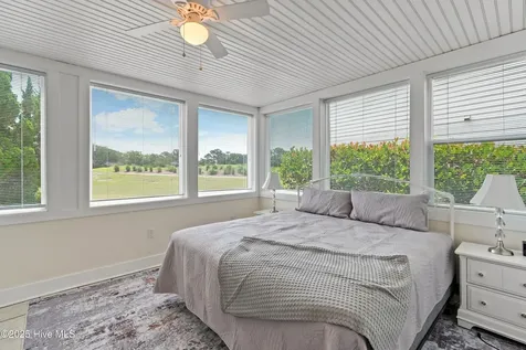 3159 Lakeside Commons Drive Southport NC 28461