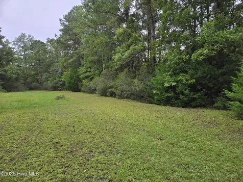 220 4h Road Beaufort NC 28516