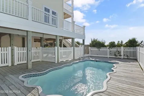 127 Ocean Boulevard W Holden Beach NC 28462