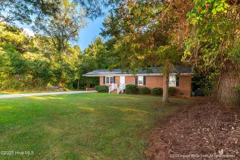 305 British Road Kinston NC 28501