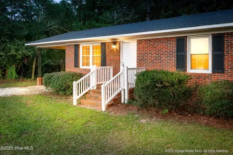 305 British Road Kinston NC 28501