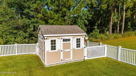 124 S Brightleaf Drive Minnesott Beach NC 28510