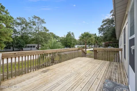 618 Creek Drive Hampstead NC 28443