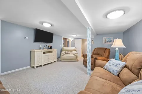 618 Creek Drive Hampstead NC 28443