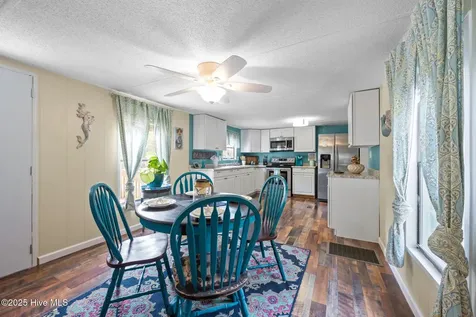 618 Creek Drive Hampstead NC 28443