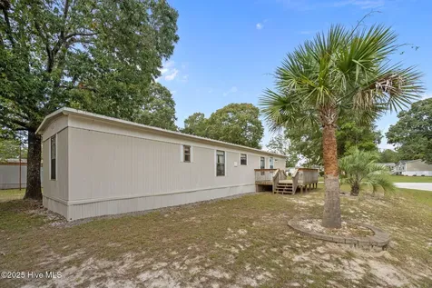 618 Creek Drive Hampstead NC 28443