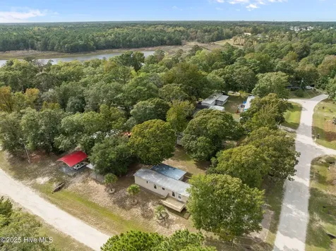 618 Creek Drive Hampstead NC 28443