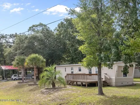 618 Creek Drive Hampstead NC 28443