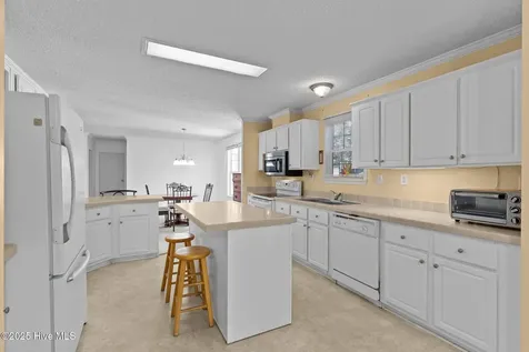 1041 Palm Court SW Calabash NC 28467